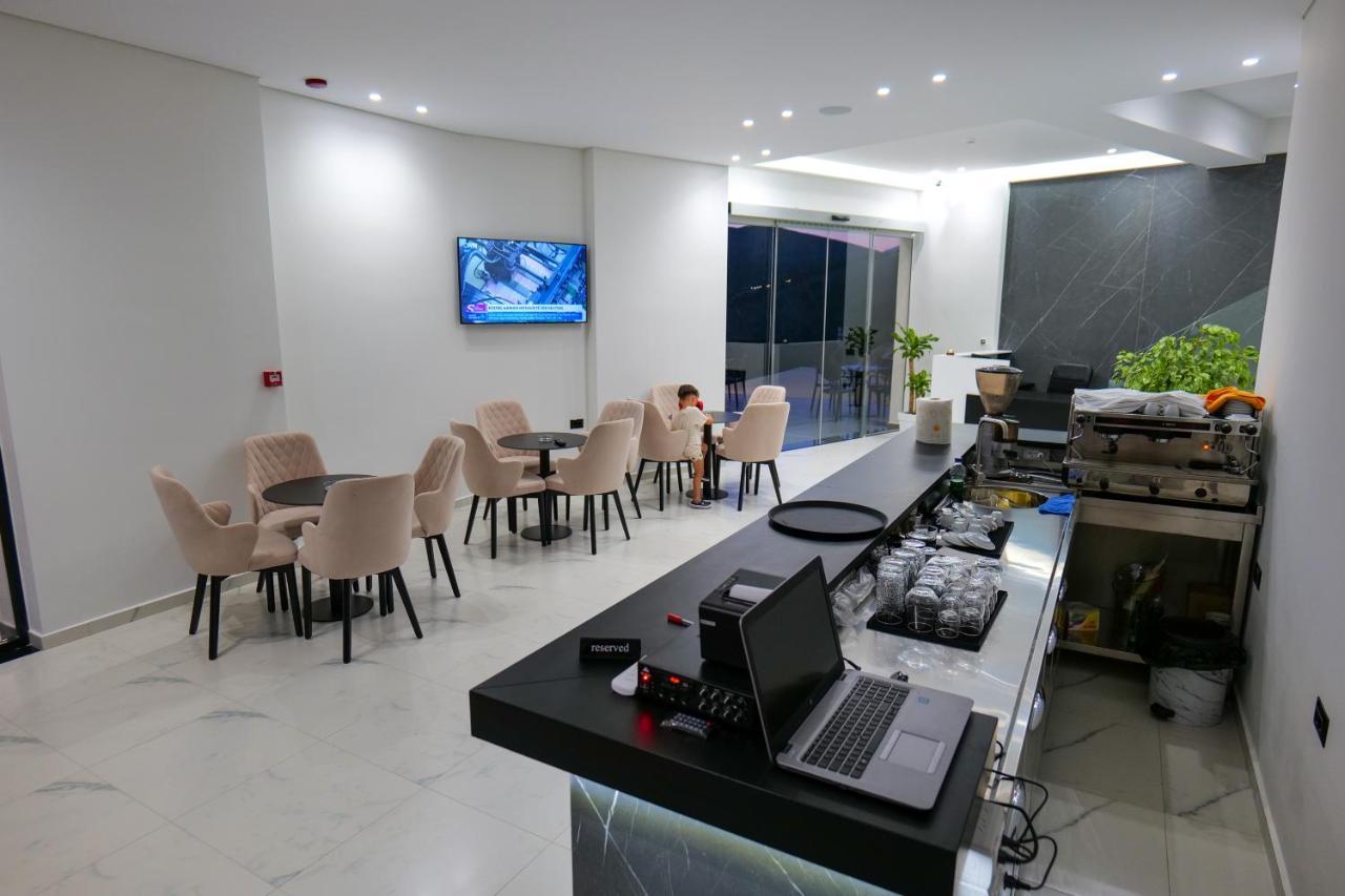 Sky Way Skk Luxury Apartments Саранде Екстериор снимка