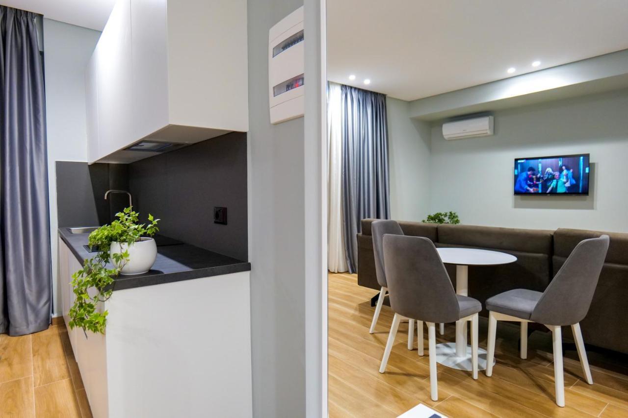 Sky Way Skk Luxury Apartments Саранде Екстериор снимка